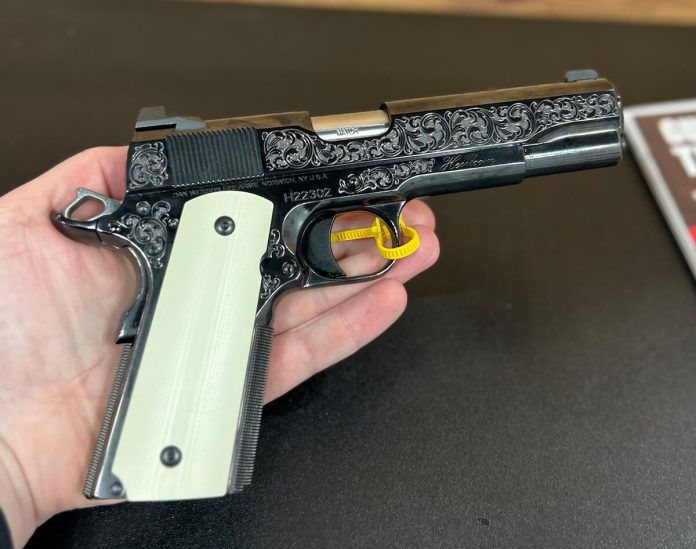 Dan_Wesson_1911.jpg
